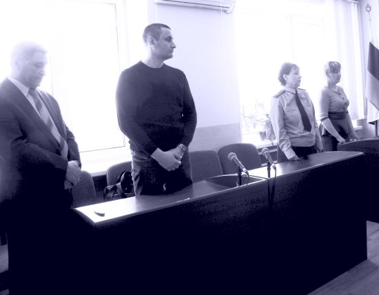 Глава Смидовичского района Александр Тлустенко (крайний слева) надеялся на оправдание и в областном суде
