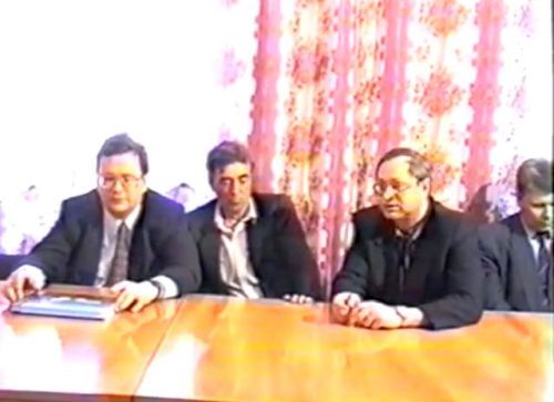 Борис Фёдоров (крайний слева) на встрече в Комсомольске. Ведет встречу Юрий Наумов (третий слева)