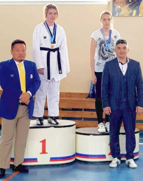 Виолетта Черных завоевала две золотых медали, став победительницей в чемпионате ДФО и  на втором этапе спартакиады молодежи России