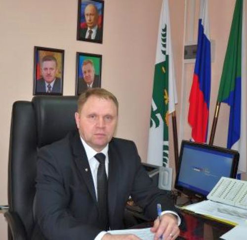 В районе им. Лазо подал в отставку глава Владимир Сорокин. Причины отставки пока не известны...