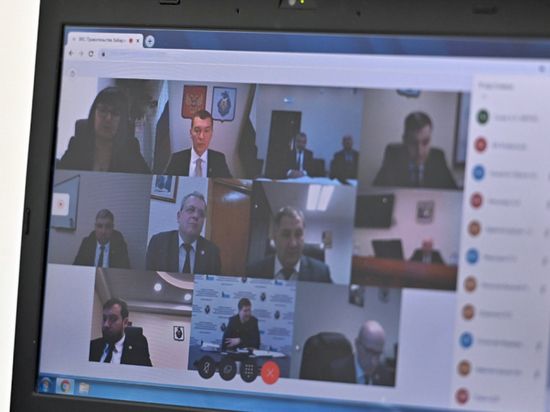Михаил Дегтярев провел личный прием граждан, который ввиду пандемии прошёл в режиме  видео-конференц-связи
