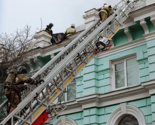 Пожар в здании кардиохирургического центра по ул. Горького Благовещенска произошёл 2 апреля