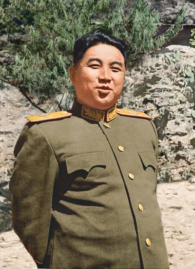 Великий вождь товарищ Ким Ир Сен - организатор победы в Отечественной освободительной войне.