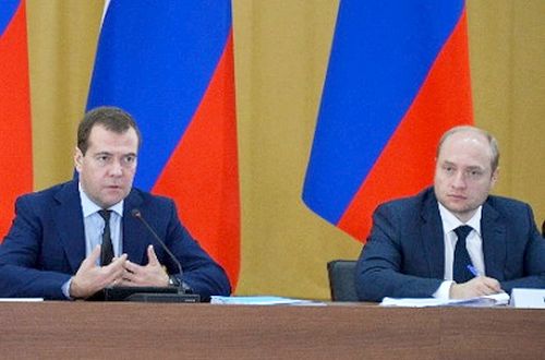 Дмитрий Медведев и Александр Галушка в Комсомольске-на-Амуре, правительственное заседание.