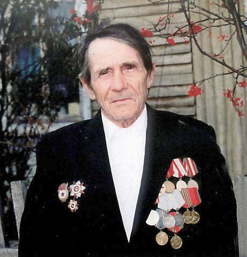 Андрей Истомин