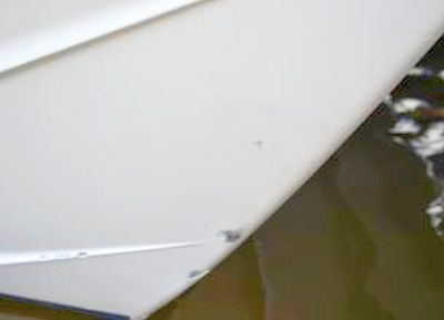 У яхты «Файр лайн Тарга 47» следы от аварии