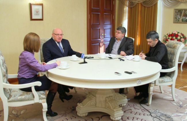 Встреча губернатора области Александра Винникова с отдельными журналистами