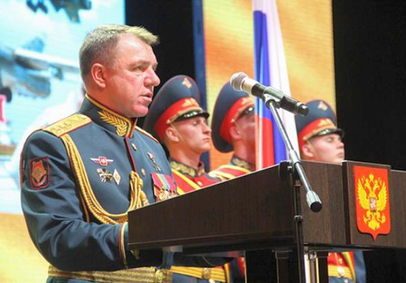 Со знаменательной датой поздравил  командующий войсками Восточного военного округа Герой России генерал-полковник Александр Журавлев