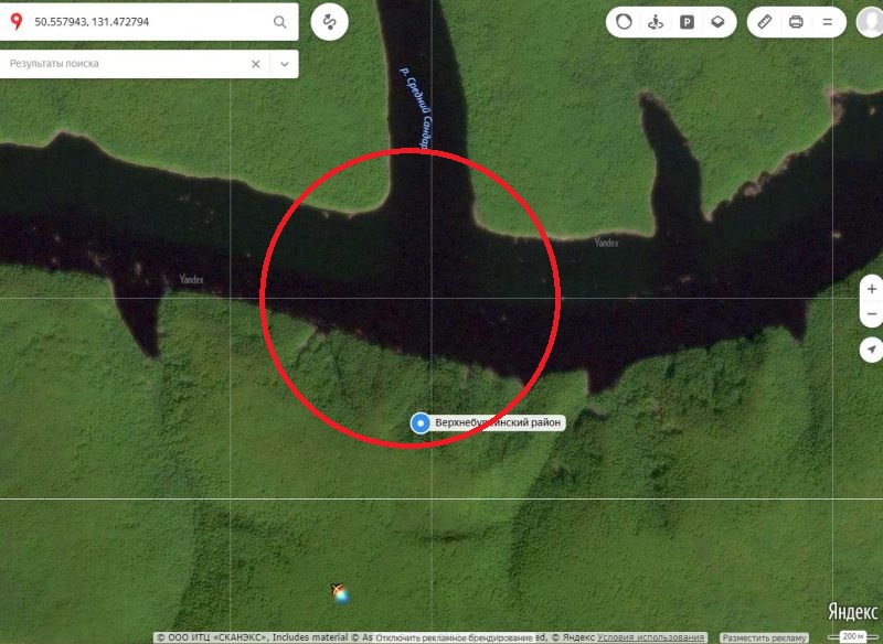 На Яндекс-карте спутник в том районе заснял самолет - там воздушный коридор для гражданской авиации. /Нажмите, чтобы увеличить (нажмите, чтобы увеличить)