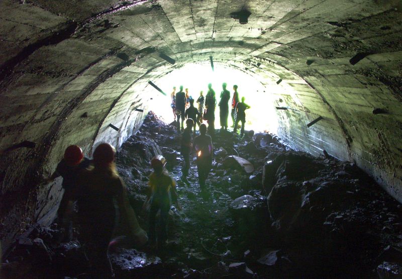 2004 год. Вид из туннеля - восточная сторона.