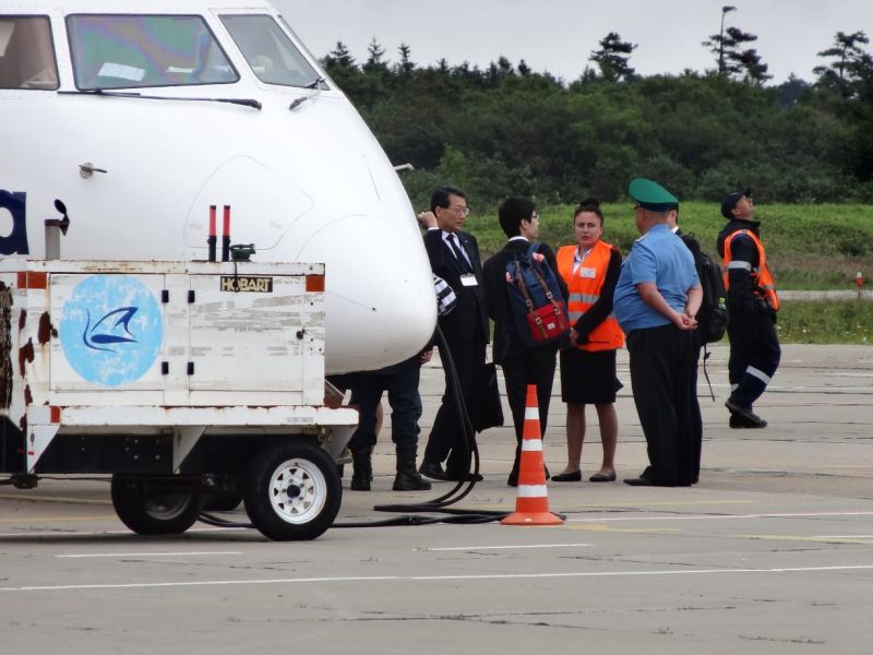Чартерный рейс из Японии оформили таможенники на Курилах