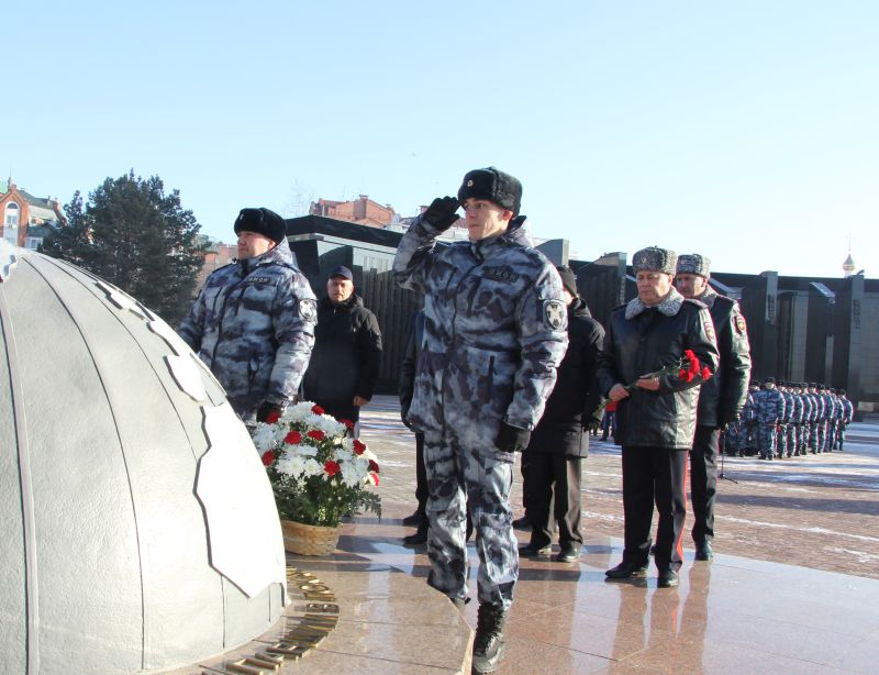 В Хабаровске состоялся митинг, посвященный 20-ой годовщине со дня гибели сотрудников транспортной милиции