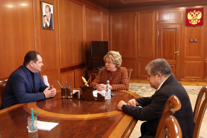 В Москве состоялась рабочая встреча губернатора ЕАО и председателя Совета Федерации