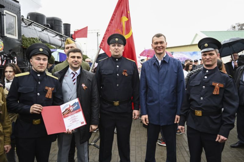 Михаил Дегтярев дал старт движению ретро-поезда «Победа»
