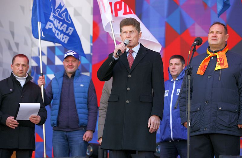 Олег Кожемяко поздравил приморцев с Днем народного единства
