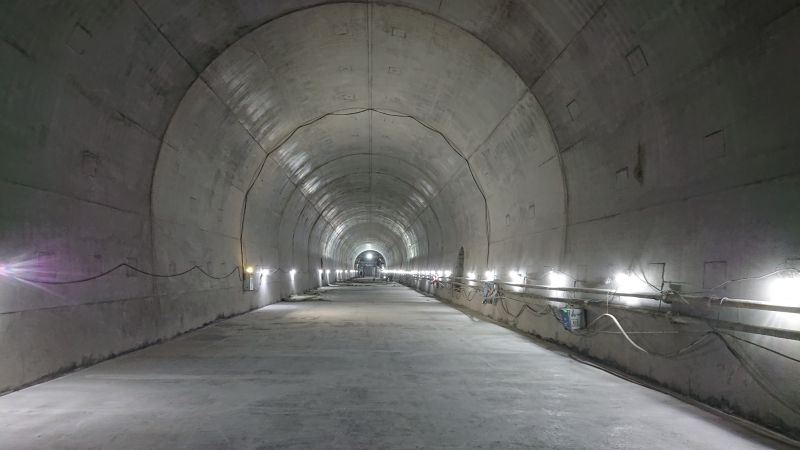 ГК 1520 забетонировала половину сводов и стен Керакского тоннеля на Транссибе