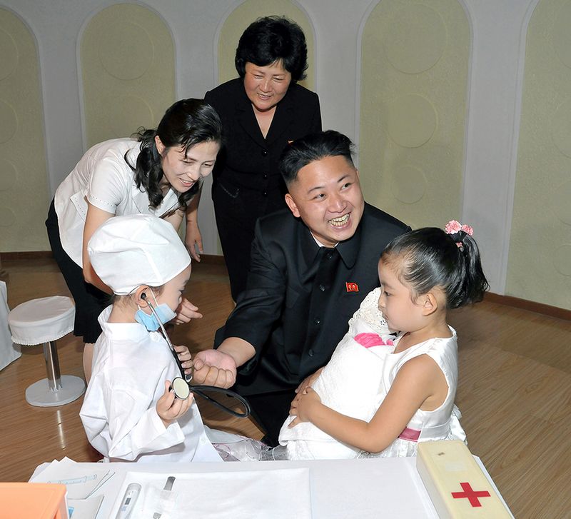Ким Чен Ын в Кёнсанском детском саду. Июль 101 г.
чучхе (2012).