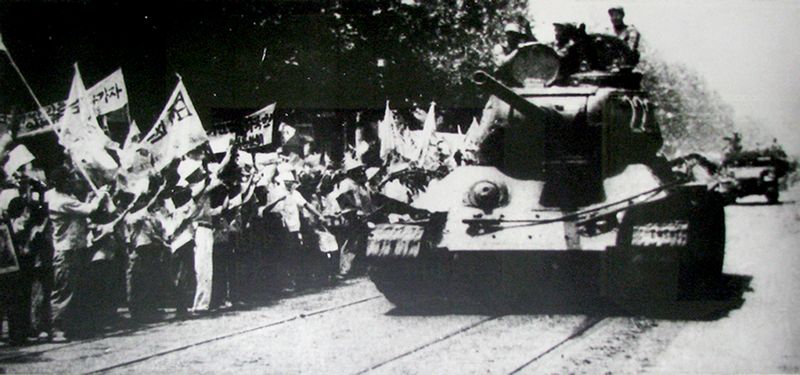 Через три дня после начала войны бойцы Народной Армии
освободили Сеул.