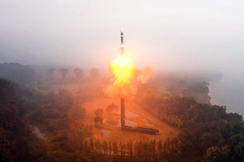 Успешно проведен испытательный запуск МБР новейшей модели «Хвасонпхо-19».