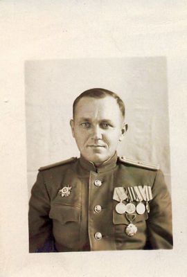 Майор Василий Ефименко, Маньчжурия, 1945 г./Нажмите, чтобы УВЕЛИЧИТЬ (нажмите, чтобы увеличить)