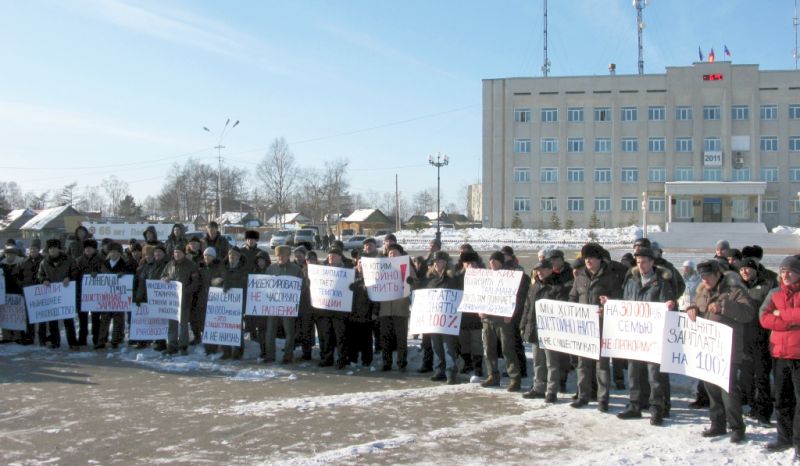 2 декабря 2011 г., п. Ванино. митинг докеров